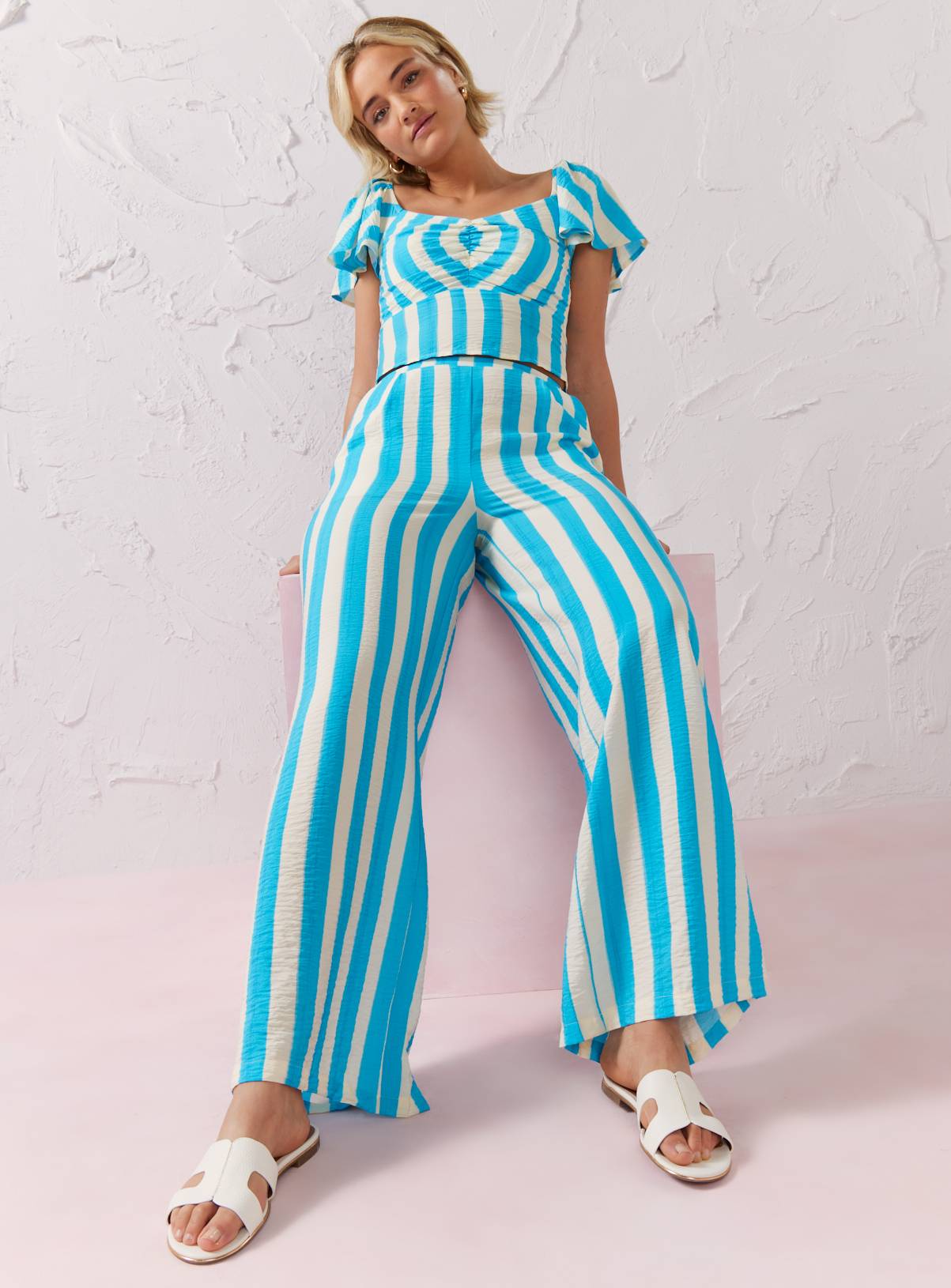 EVERBELLE Blue Stripe Wide Leg Trousers  20 - Image 1